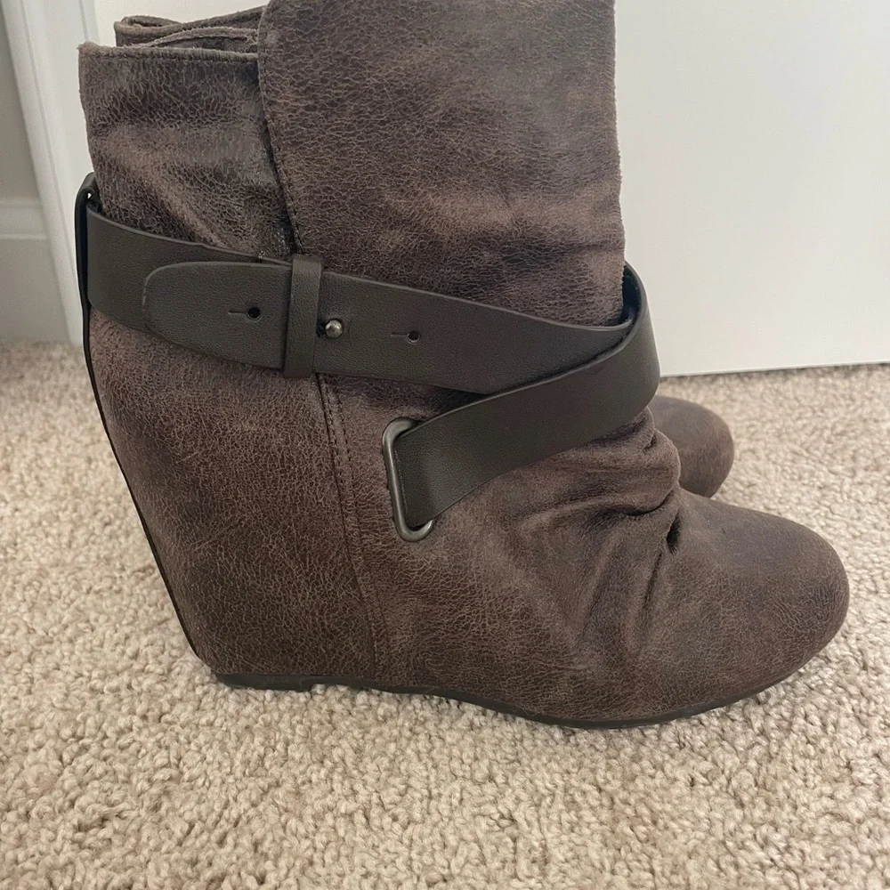 Aldo Dark Brown Wedge Boots Size 8.5